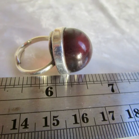 big Baltic amber ring, bezel set, adjustable (currently 7), sterling, vintage - Picture 6 of 9